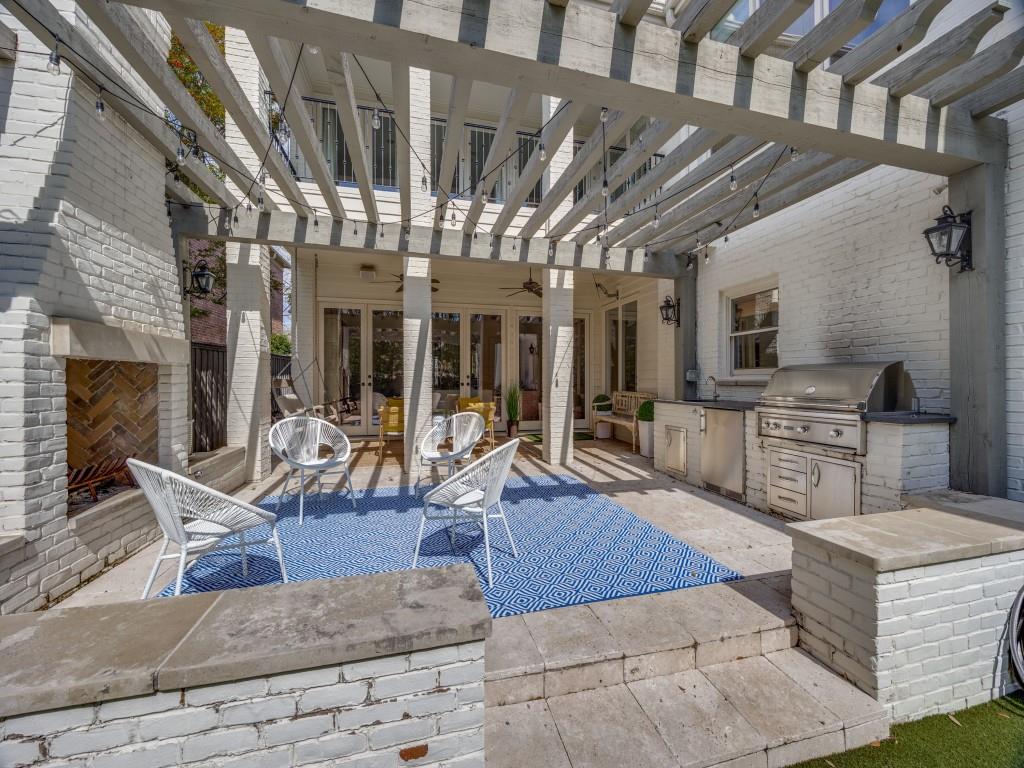 Windsor Place - Residential