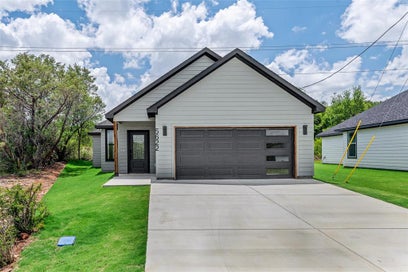 5622 Van Horn Drive Granbury TX 76048