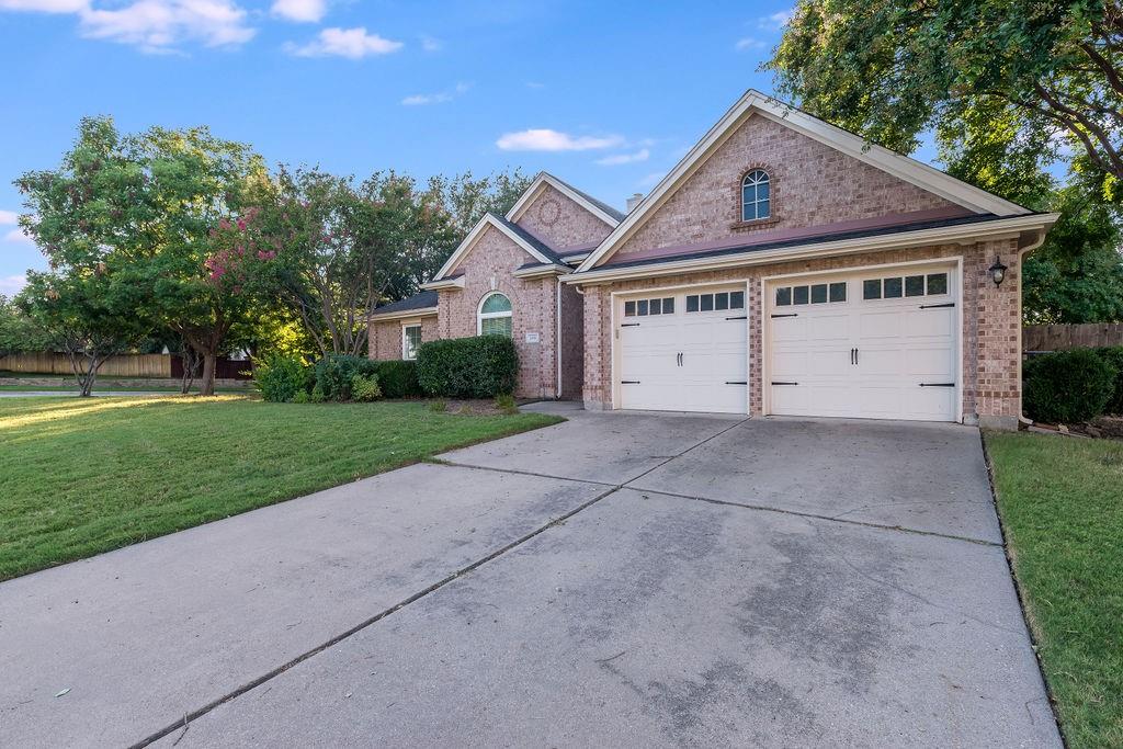 2950 Golfing Green Court