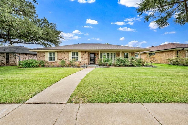 1606 CLEAR POINT DR, GARLAND, TX 75041 - Image 48b95be0efa36f3af345a0791c0cac7a/3250820563