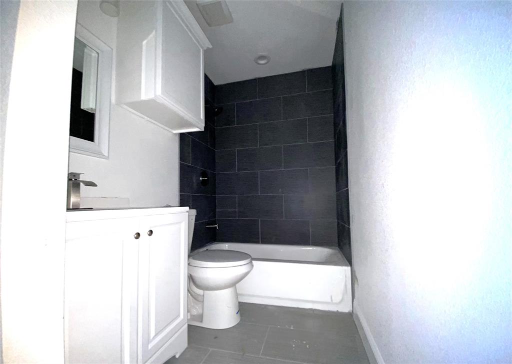 Runaway Bay - Residential