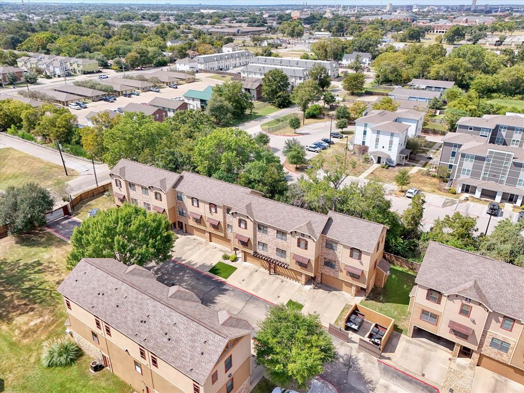 Condo Bandera Ranch Turnbull-Boozer Ph 2 - Residential