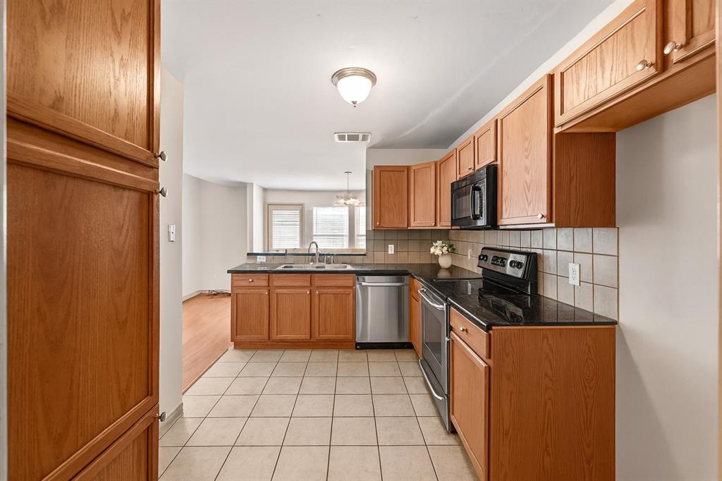 Newport Village At Trinity - Residential