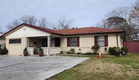 242 Cober Grand Prairie TX 75051