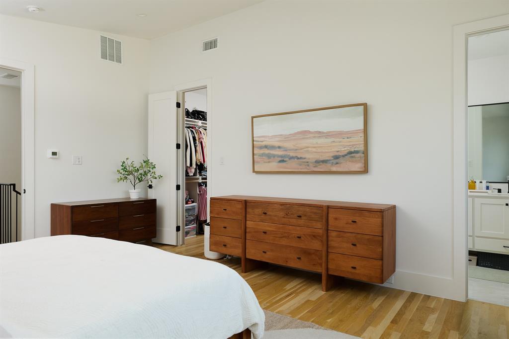 Mecca Place Ph 1 - Residential Lease