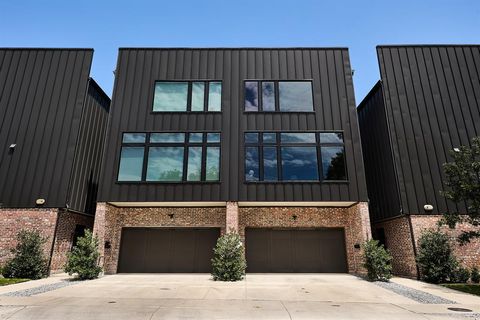 Tiny photo for 1844 Mecca Street, Dallas, TX 75206 (MLS # 21079971)