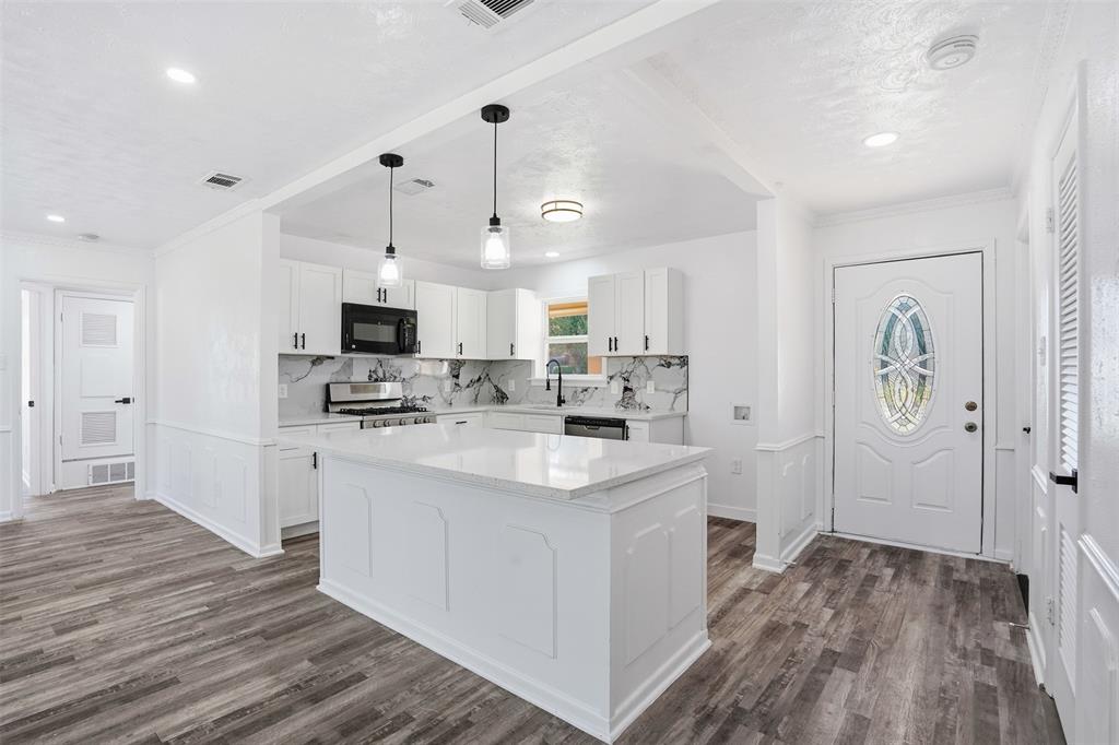 1409 Cloverdale Drive