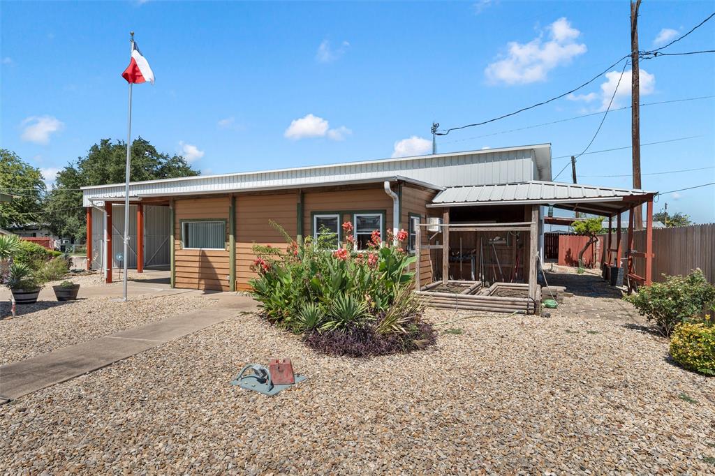 303 Westlake Drive