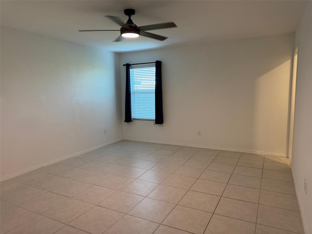 5651 Bristle Leaf Drive