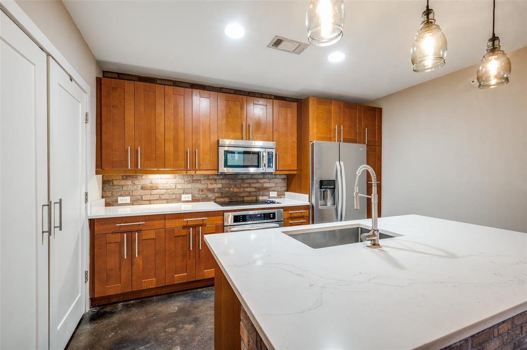 2608 Museum Way 3201