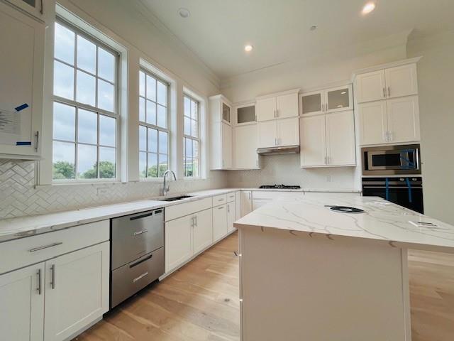 6009 laurel Lane