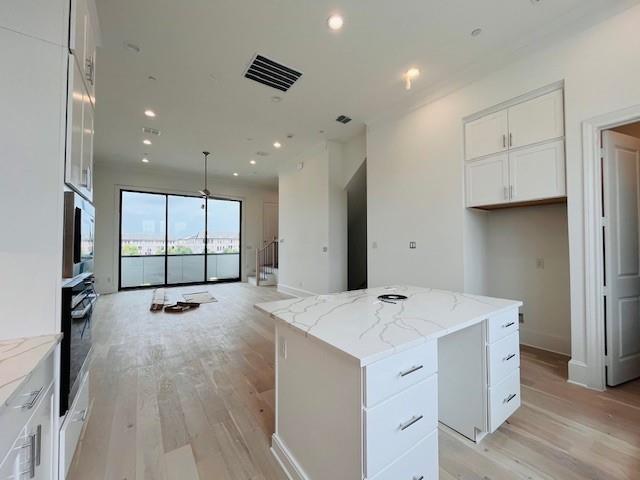 6009 laurel Lane