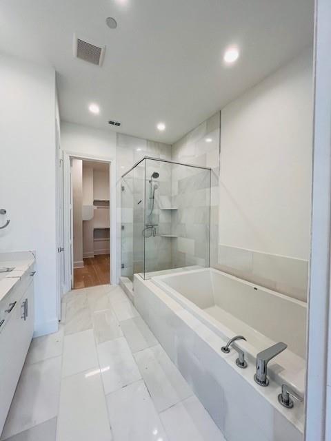 6009 laurel Lane