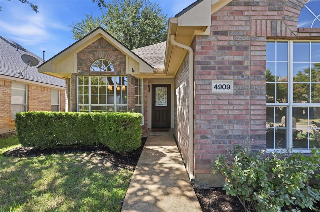 4909 Silverweed Drive