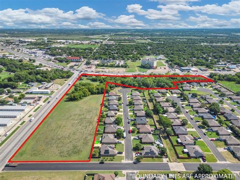 200 W Kilpatrick Avenue Cleburne TX 76033