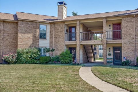 Property photo of 16301 ledgemont lane 262, addison, TX 75001