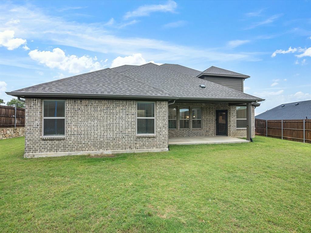 Burleson, Texas 76028, United States, 5 Bedrooms Bedrooms, ,4 BathroomsBathrooms,Residential,Active,139948