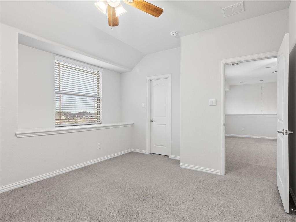 Burleson, Texas 76028, United States, 5 Bedrooms Bedrooms, ,4 BathroomsBathrooms,Residential,Active,139948