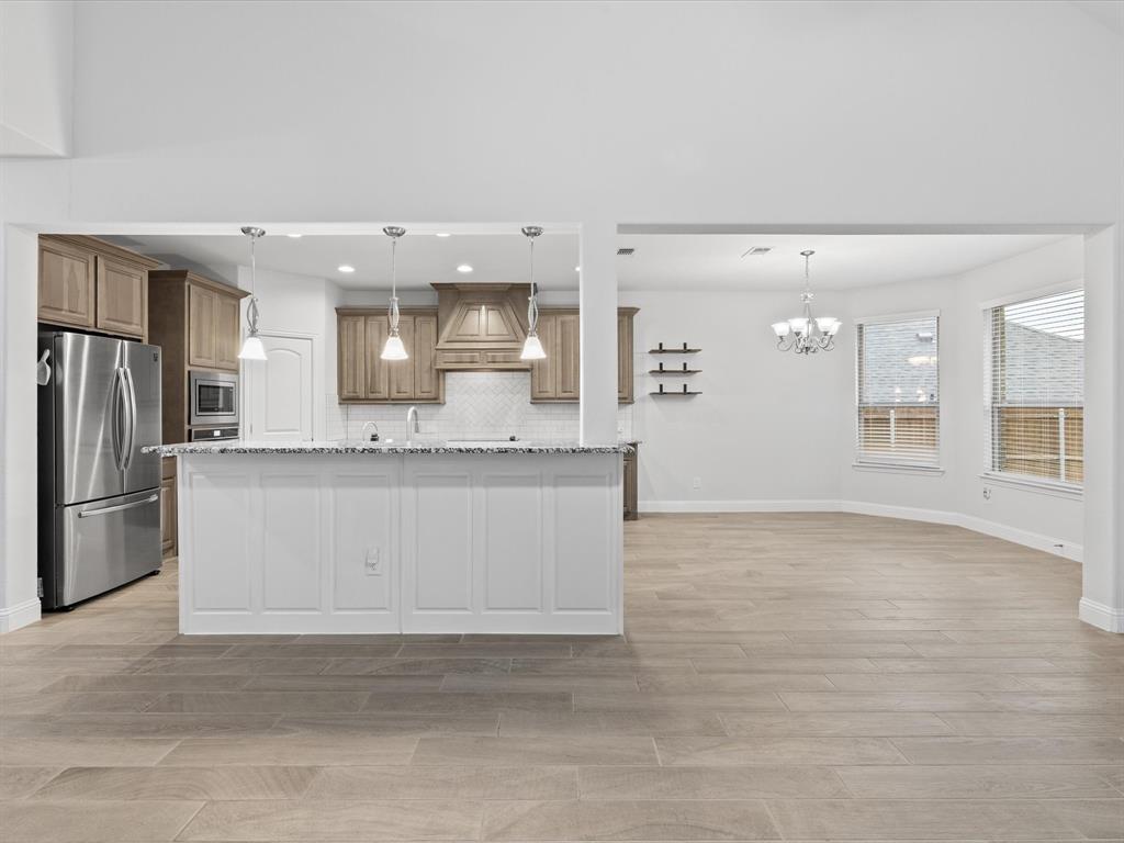 Burleson, Texas 76028, United States, 5 Bedrooms Bedrooms, ,4 BathroomsBathrooms,Residential,Active,139948