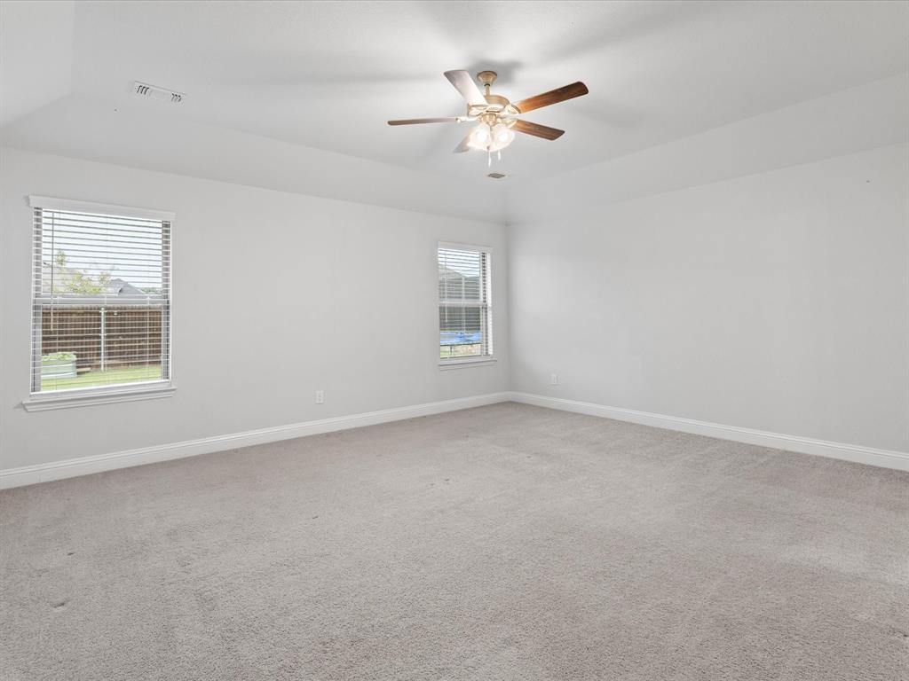 Burleson, Texas 76028, United States, 5 Bedrooms Bedrooms, ,4 BathroomsBathrooms,Residential,Active,139948