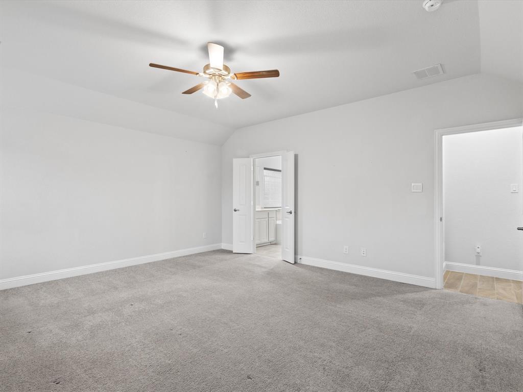 Burleson, Texas 76028, United States, 5 Bedrooms Bedrooms, ,4 BathroomsBathrooms,Residential,Active,139948