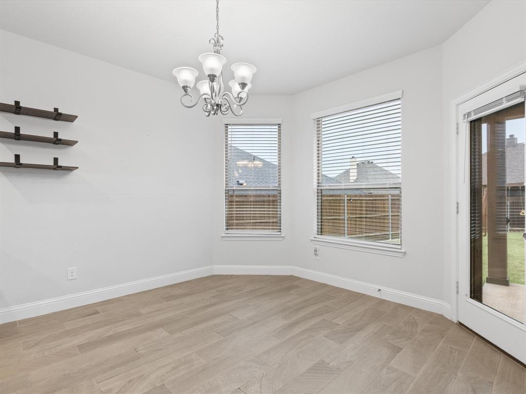 Burleson, Texas 76028, United States, 5 Bedrooms Bedrooms, ,4 BathroomsBathrooms,Residential,Active,139948