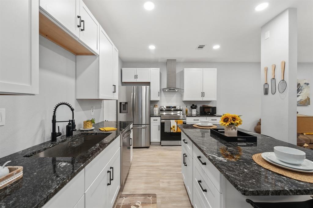 Oaks On The Bend Condos Ph 01-04 - Residential