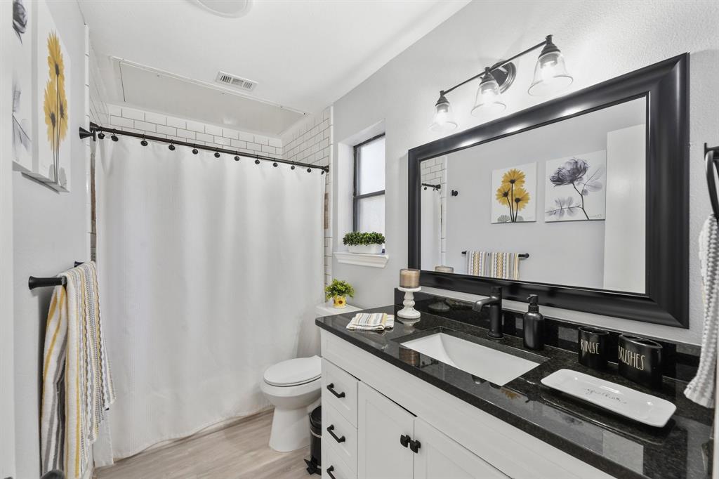 Oaks On The Bend Condos Ph 01-04 - Residential