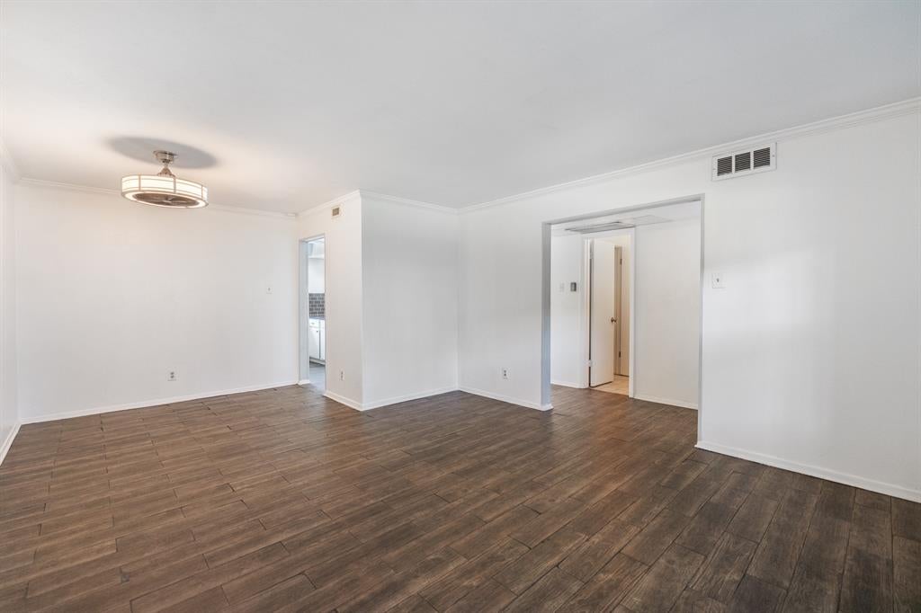 1821 E Grauwyler Road 187