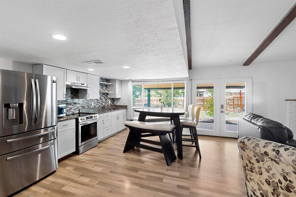 2801 Emberwood Drive