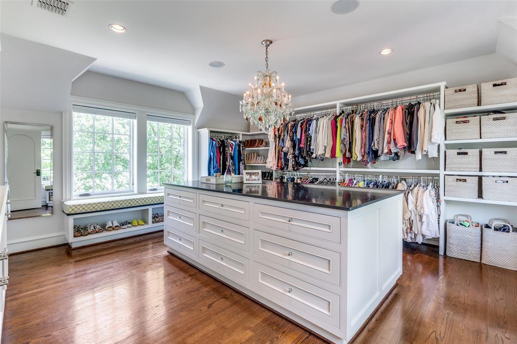 Country Club Estates - Residential