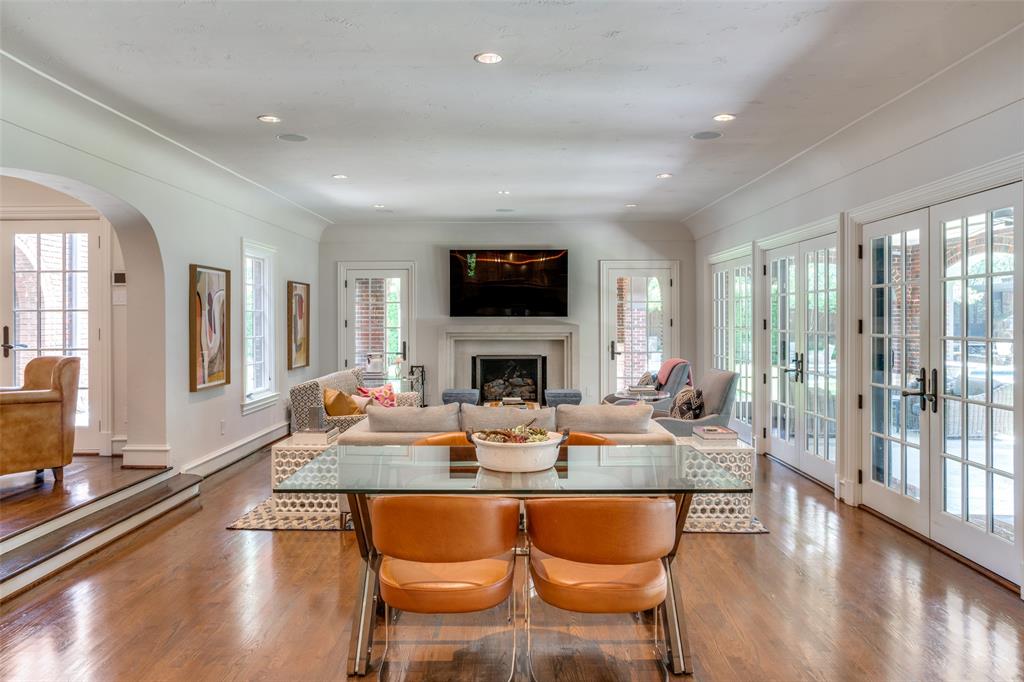 Country Club Estates - Residential