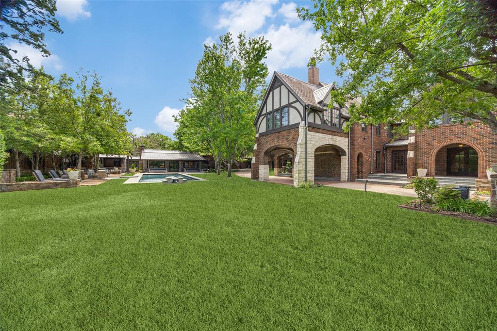 Country Club Estates - Residential