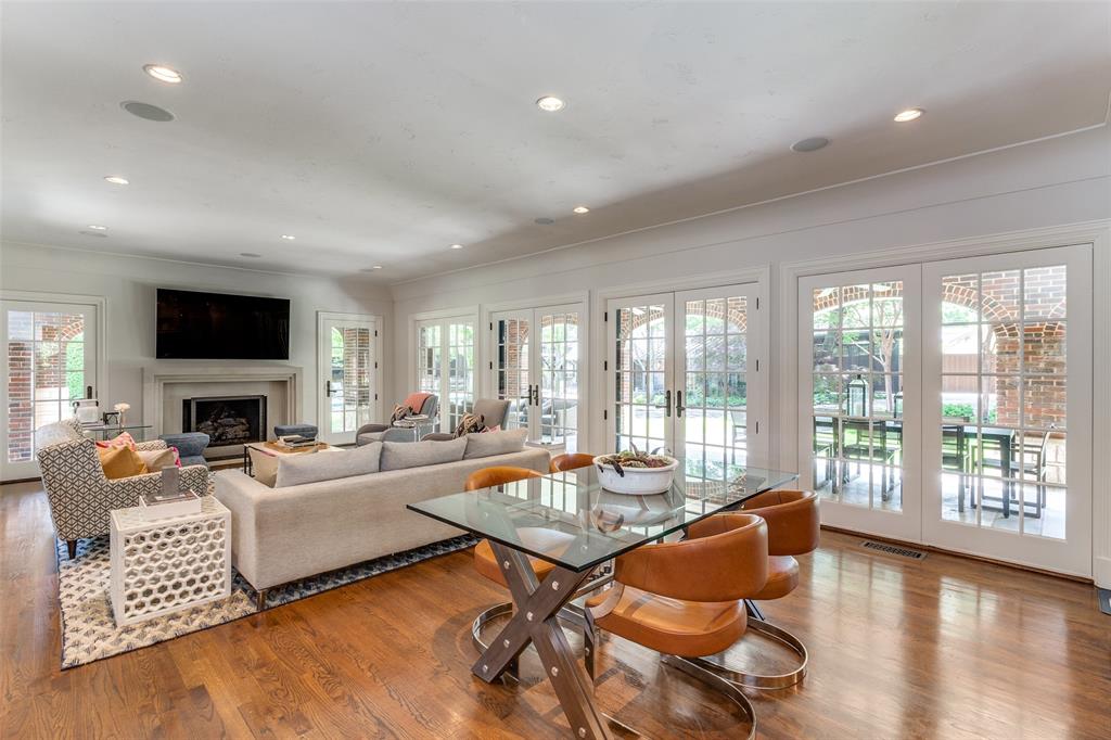 Country Club Estates - Residential