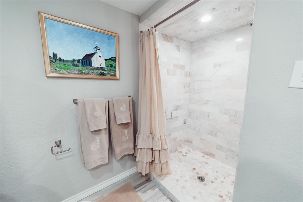 Fountain Royale Orleans W - Residential