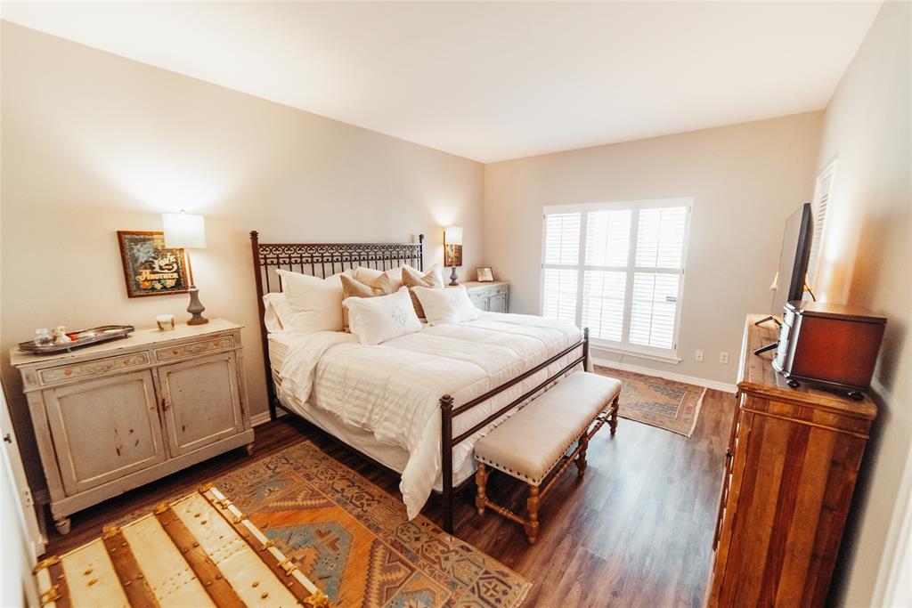 Fountain Royale Orleans W - Residential