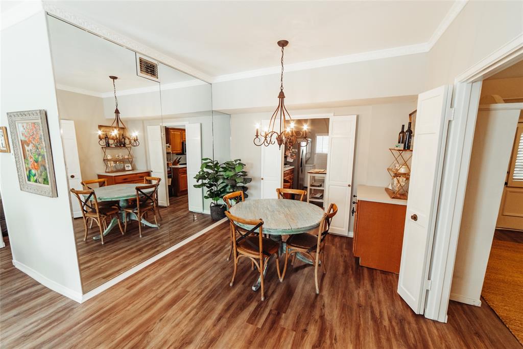 Fountain Royale Orleans W - Residential