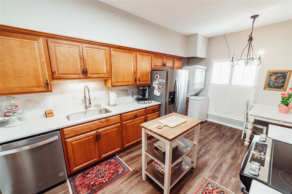 Fountain Royale Orleans W - Residential