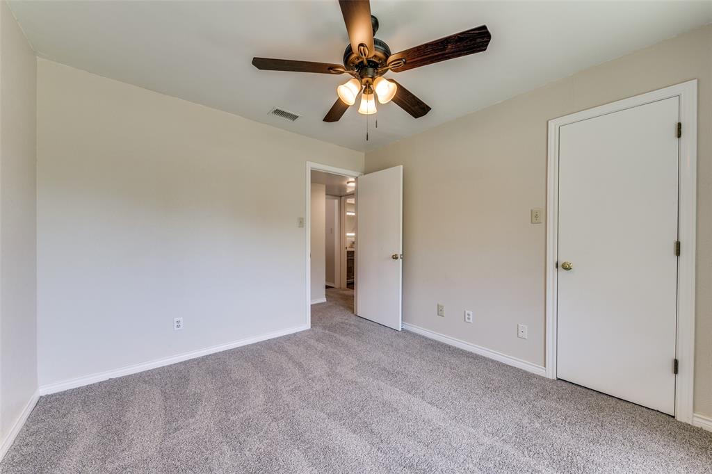 5915 Volunteer Place