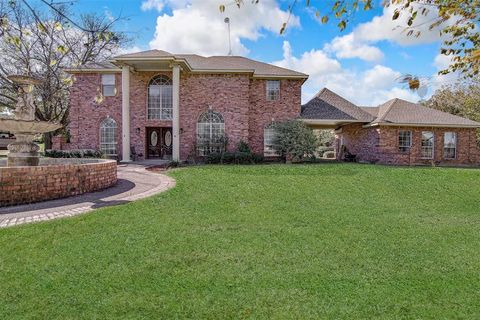Photo of 5725 Burleson Oaks Drive, Burleson, TX 76028 (MLS # 21197416)