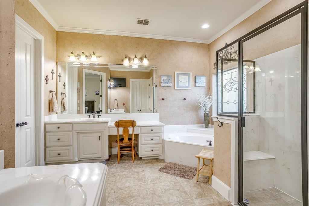 ENCLAVE OF SHADY VALLEY - Residential