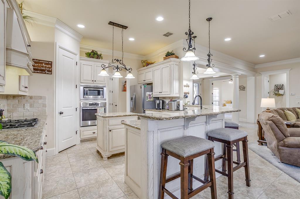 ENCLAVE OF SHADY VALLEY - Residential