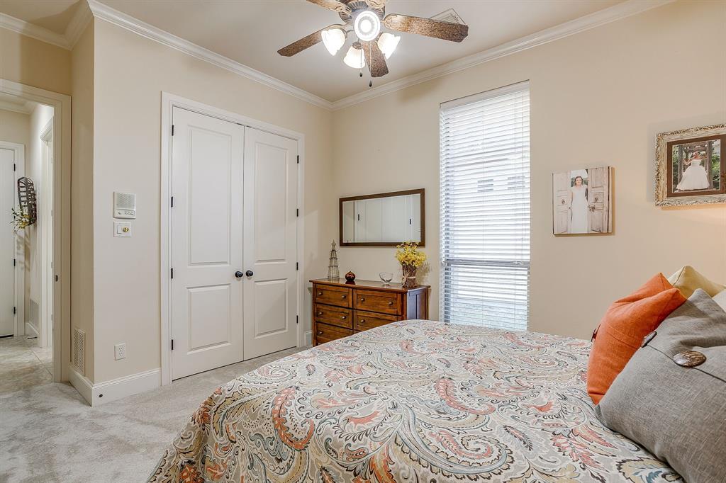 ENCLAVE OF SHADY VALLEY - Residential