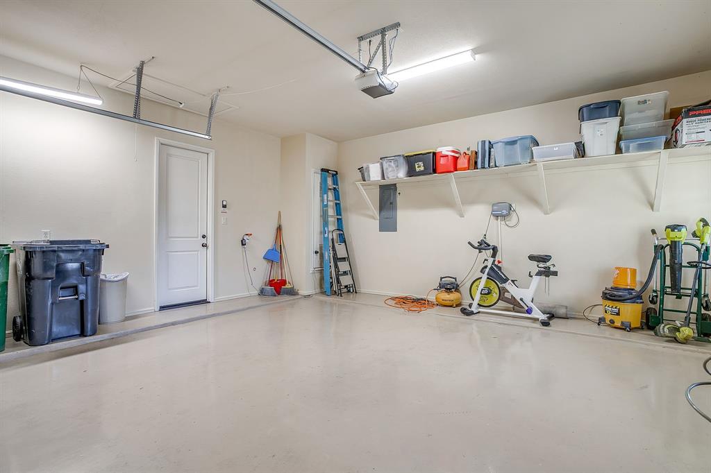 ENCLAVE OF SHADY VALLEY - Residential