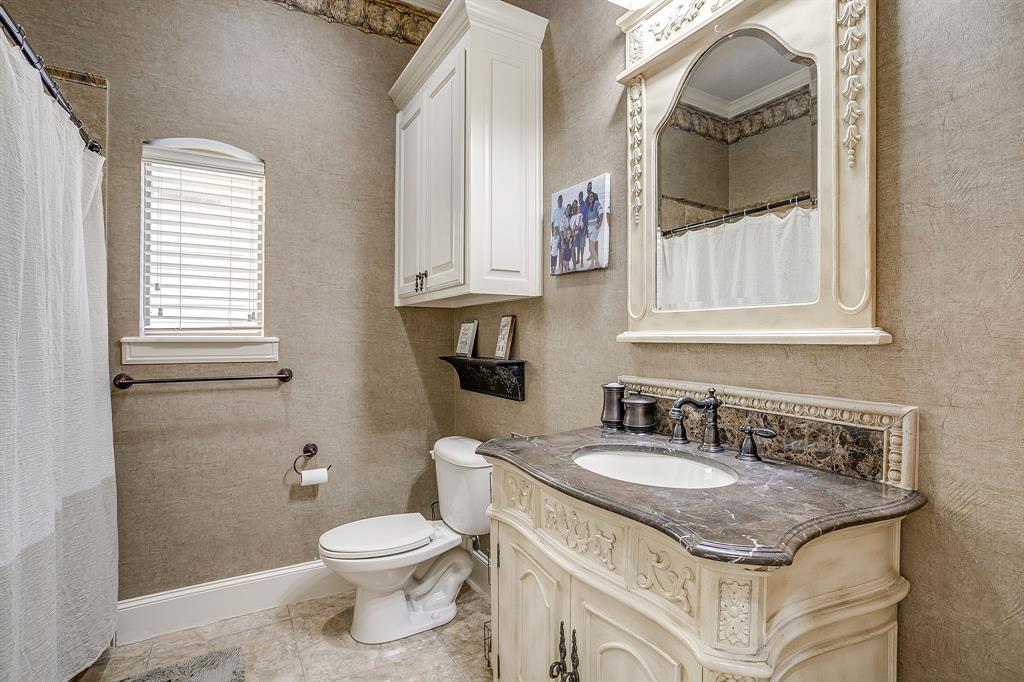 ENCLAVE OF SHADY VALLEY - Residential