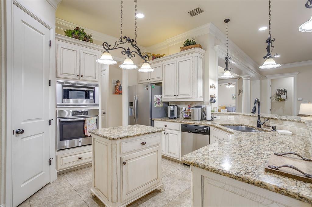 ENCLAVE OF SHADY VALLEY - Residential