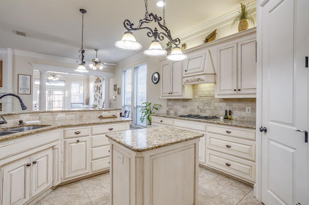 ENCLAVE OF SHADY VALLEY - Residential