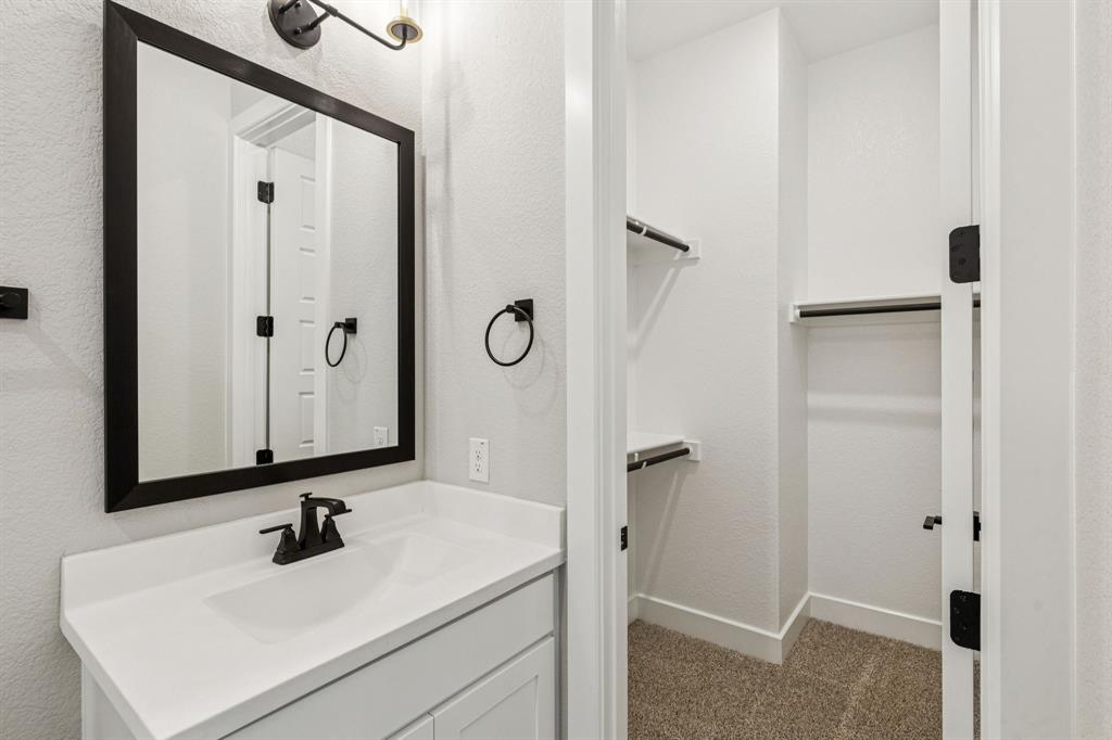 Lakeway Estates - Residential