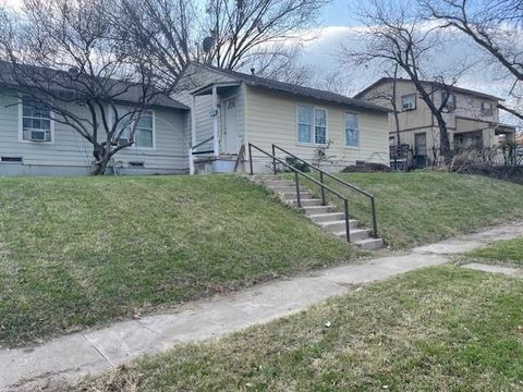 Photo of 2327 Wagner Avenue, Fort Worth, TX 76106 (MLS # 21204606)