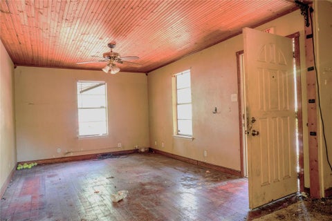 Tiny photo for 2832 Milam Street, Fort Worth, TX 76112 (MLS # 21396637)